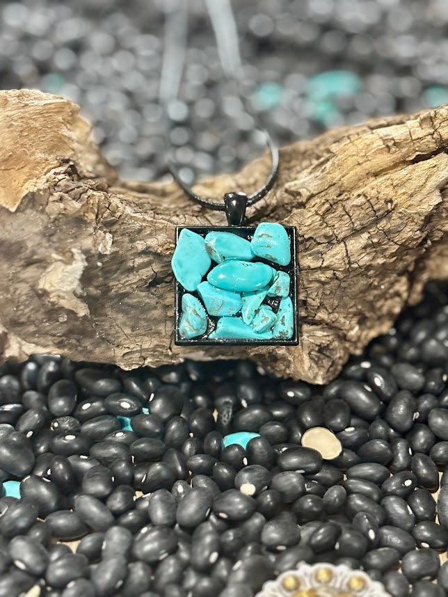 4R's Faux Turquoise Necklace