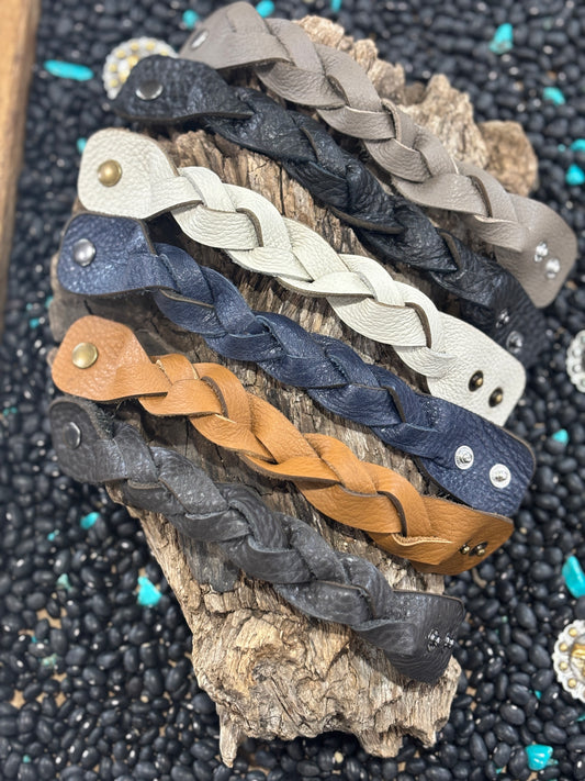 4R's Loose Braided Bracelet